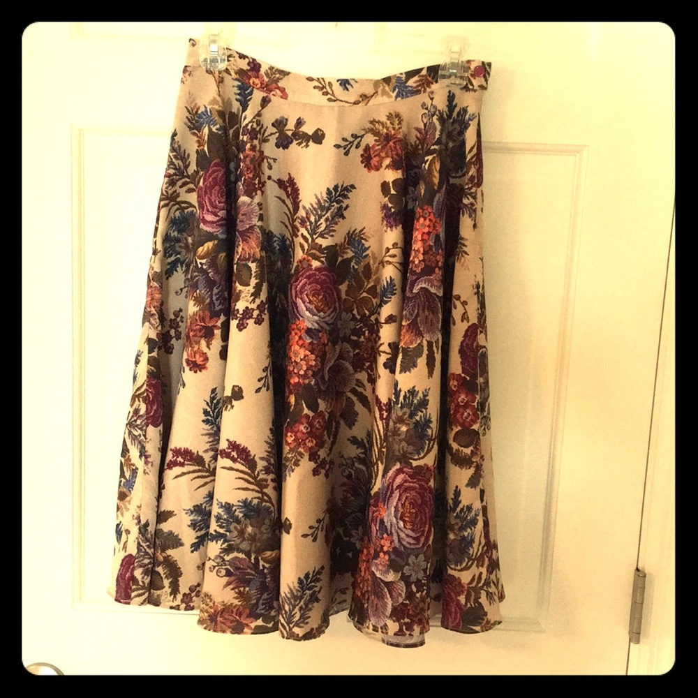 Myrtlewood skirt - size Medium